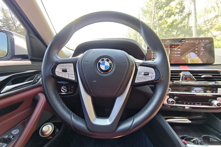 Used BMW 5 Series 2022 Second Facelift 525Li Luxury Package Steering Wheel