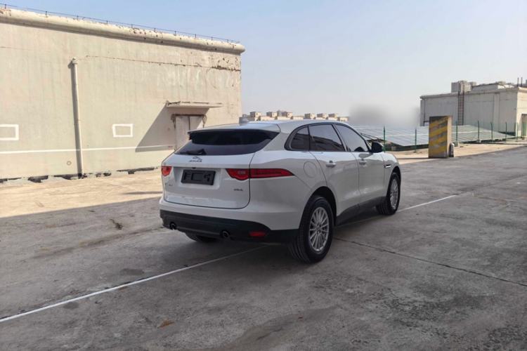 Used Jaguar F-PACE 2016 2.0T Two-Wheel Drive Urban Luxury Edition