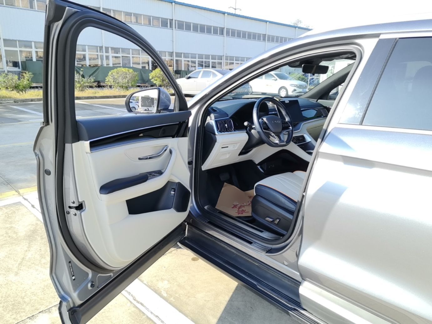 BYD Song PLUS New Energy 2024 HONOR Edition DM-i 110km Flagship PLUS — снимка 18