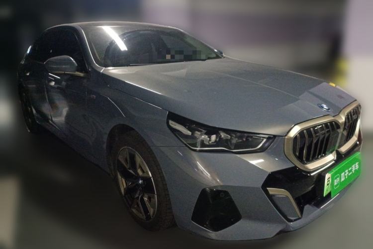 Used BMW i5 2024 eDrive 35L Luxury Model with M Sport Package
