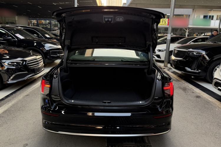 Used Volvo S90 2026 B5 Zhiyi Luxury Edition