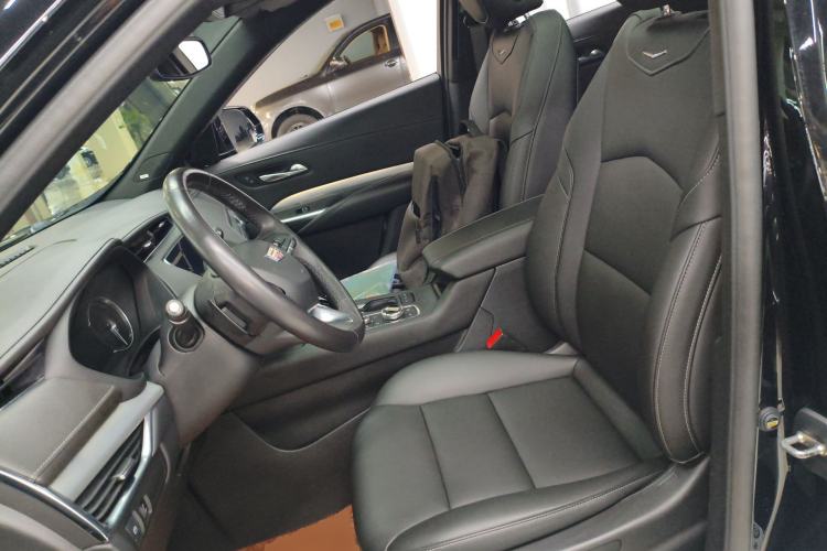 Used Cadillac XT4 2021 28T Two-Wheel Drive Leading Version Left Front Seat