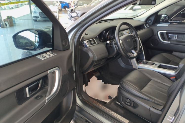 Used Land Rover Discovery Sport 2017 2.0T SE Driver Seat