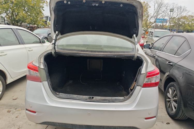 Used Nissan Sylphy 2012 1.6 XL Manual Luxury Edition