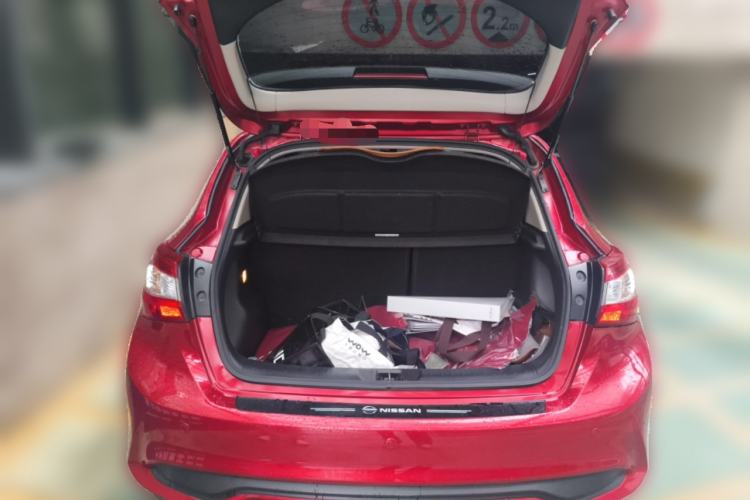 Used Nissan Tiida 2016 1.6L CVT Cool Dynamic Edition Trunk