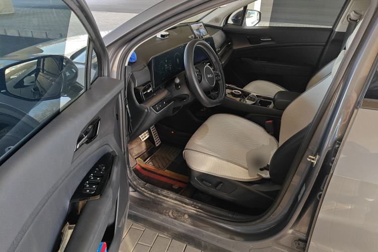 Used Kia Sportage (Chinese Domestic Model) 2023 2.0T Two-Wheel-Drive Prestige Edition
