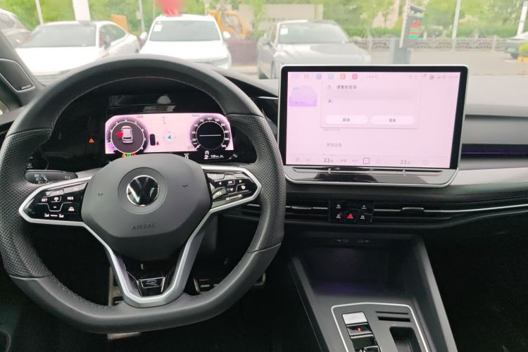 Used Volkswagen Golf 2025 300TSI R-Line