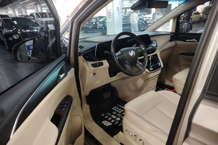 Used Buick GL8 2023 ES Lu Zun Deluxe Model
