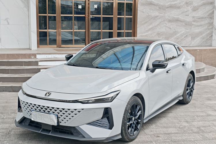 Used CHANGAN UNI-V 2025 1.5T 500Bar Prestige Version