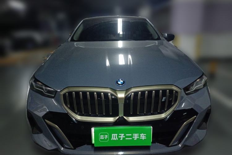 Used BMW i5 2024 eDrive 35L Luxury Model with M Sport Package
