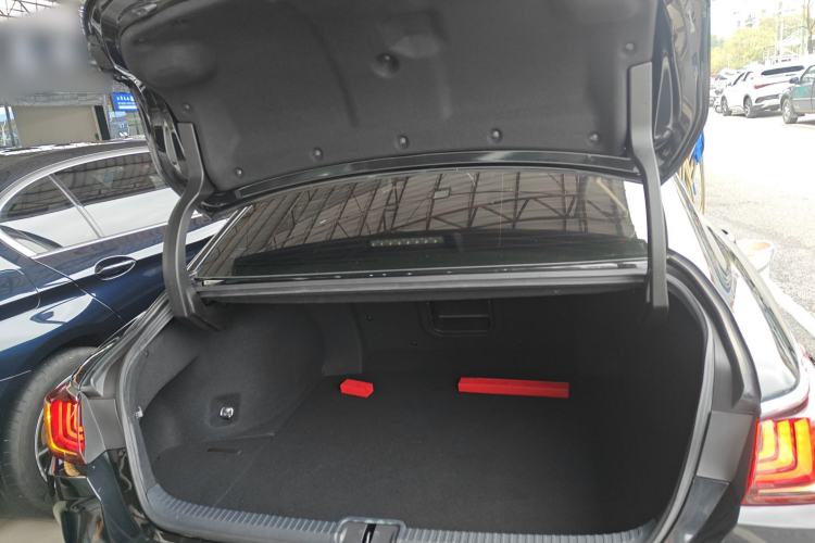 Used Lexus ES 2022 300h Excellence Edition