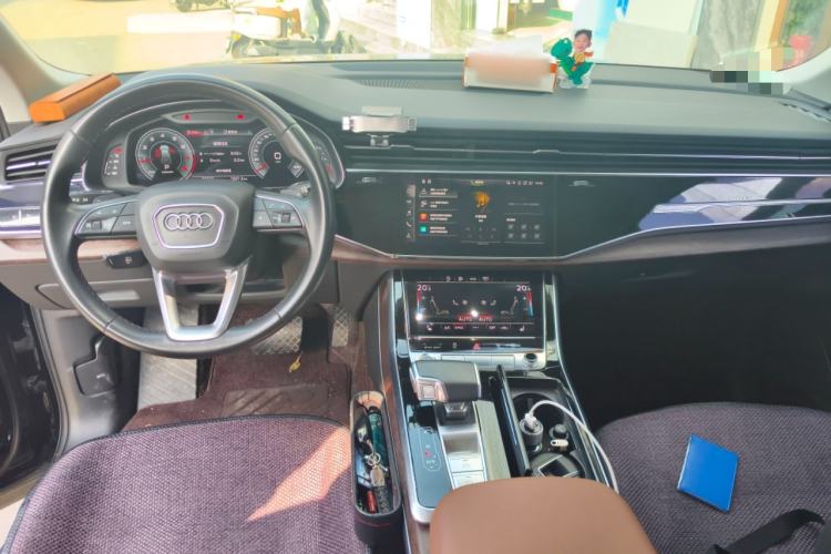 Used Audi Q7 2021 45 TFSI quattro S line Sport model