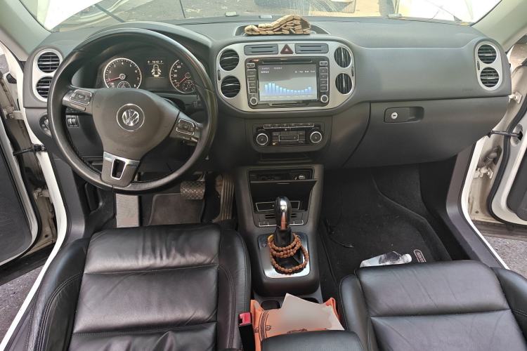 Used Volkswagen Tiguan 2012 1.8TSI Automatic Two-Wheel Drive Elite Edition Center Console