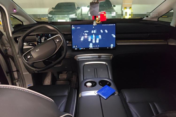 Used XPeng X9 2024 702 Ultra-Long Range Max
