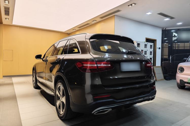 Used Mercedes-Benz GLC 2017 GLC 260 4MATIC Luxury Model