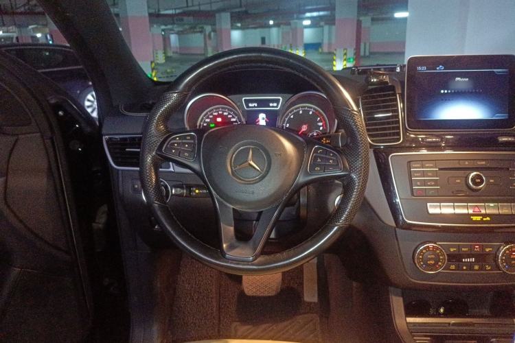 Used Mercedes-Benz GLE Coupe 2017 GLE 400 4MATIC Coupe SUV Steering Wheel