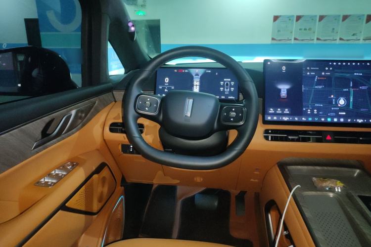 Used Wey Gaoshan 2025 Four-Wheel Drive Alpine 8
