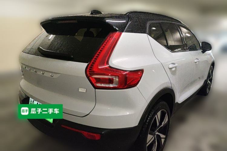 Used Volvo XC40 New Energy 2022 Four-Wheel Drive High-Performance Version Rear Right 45 Deg
