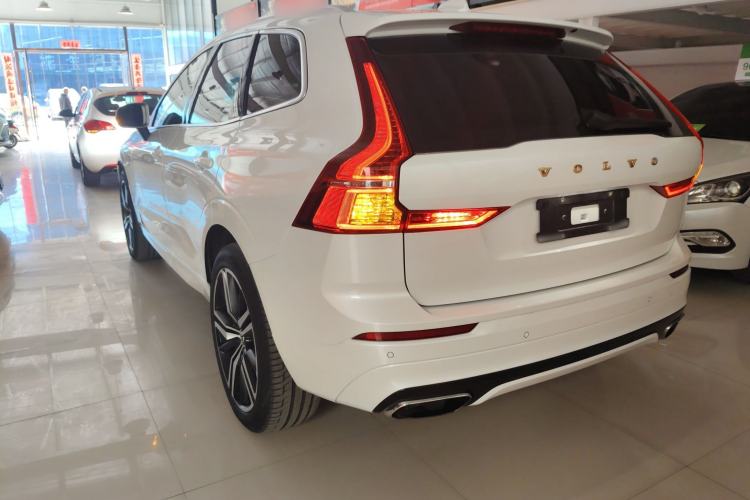 Used Volvo XC60 New Energy 2019 T8 E-Drive Hybrid Intelligent Luxury Sport Edition China V Standard
