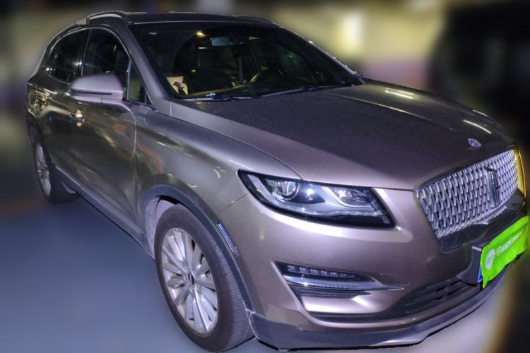 Used Lincoln MKC 2019 2.0T Two-Wheel Drive Luxury Edition China VI Standard Front Right 45 Deg