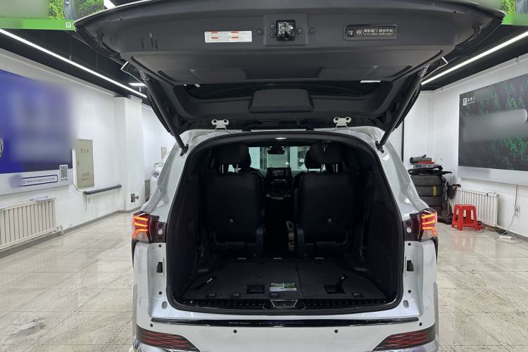 Used Toyota Sienna 2024 2.5L Hybrid Four-Wheel Drive Prestige Edition
