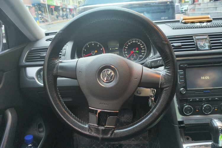 Used Volkswagen Passat 2013 1.4 TSI DSG Prestige Edition Steering Wheel