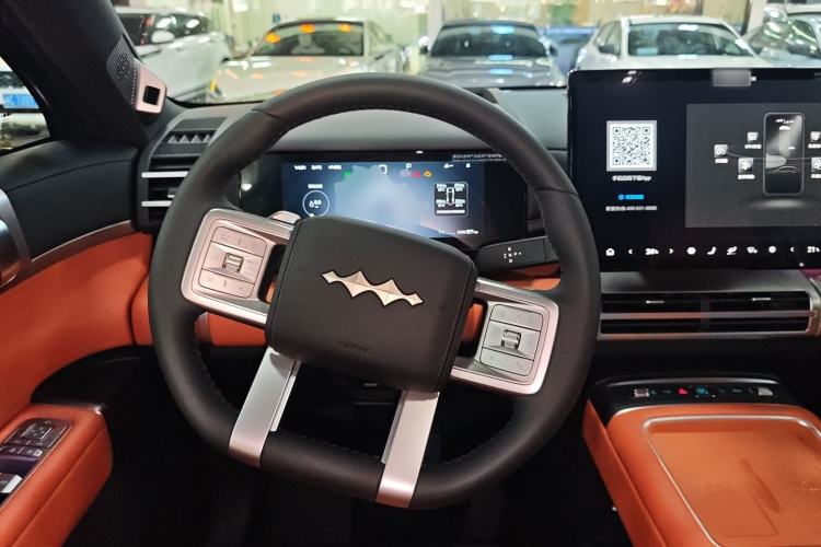 Used Formula Leopard Tai 7 2025 Model 200 km Two-Wheel Drive Max Edition