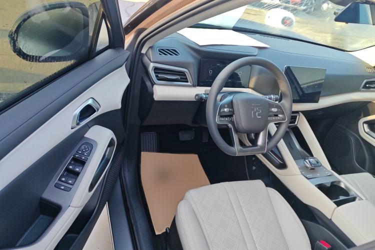 Used BYD Yuan UP 2024 301KM Leading Edition
