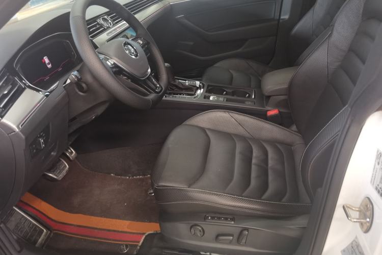 Used Volkswagen FAW-Volkswagen CC 2020 330TSI Glamour Edition China VI Standard Left Front Seat