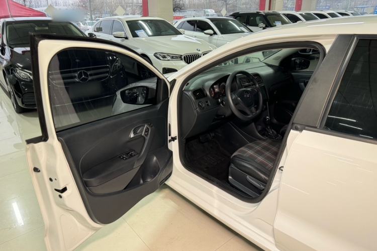 Used Volkswagen Polo 2016 1.4L Automatic Trendy Model Interior 12