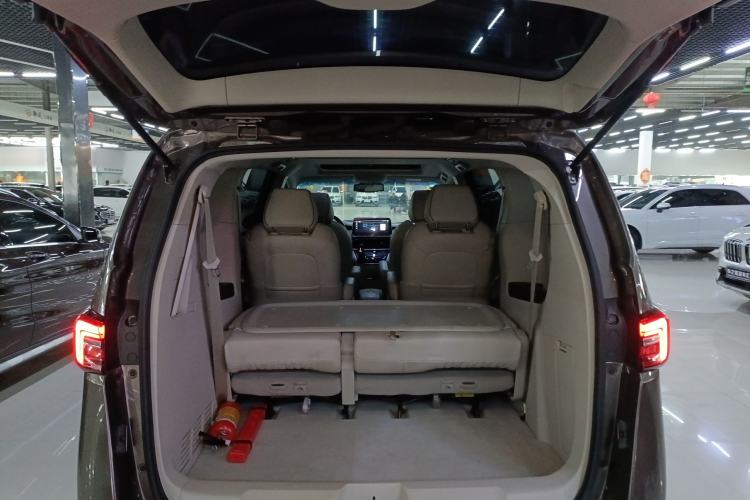 Used Buick GL8 2021 Land Cruiser Executive Class 652T Luxury Model