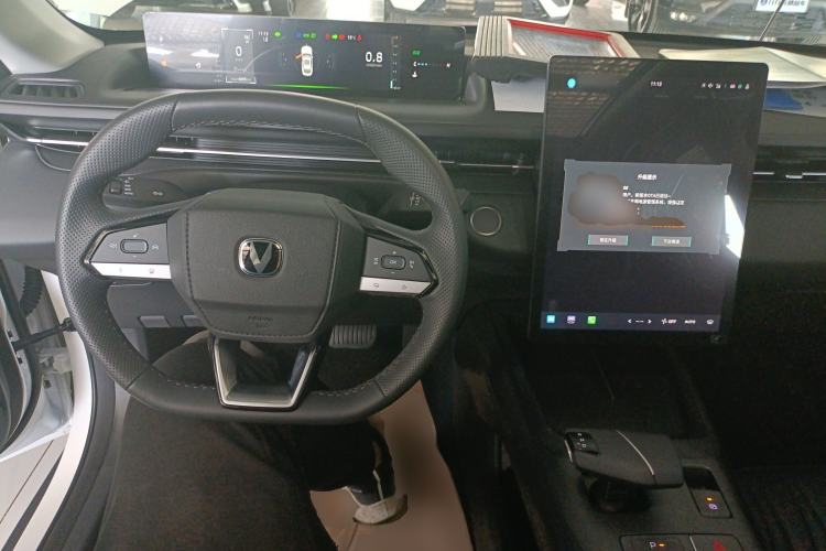 Used CHANGAN Eado 2024 1.5T GDI Automatic Flagship Edition Center Console