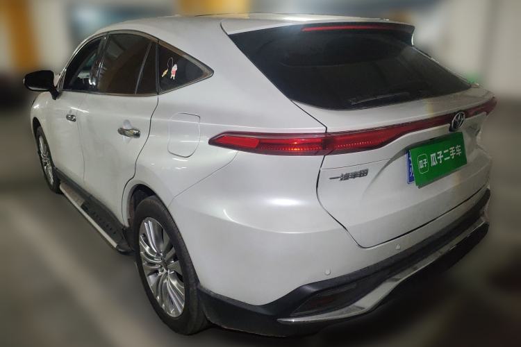 Used Toyota Harrier 2022 2.0L CVT Two-Wheel Drive Deluxe Edition
