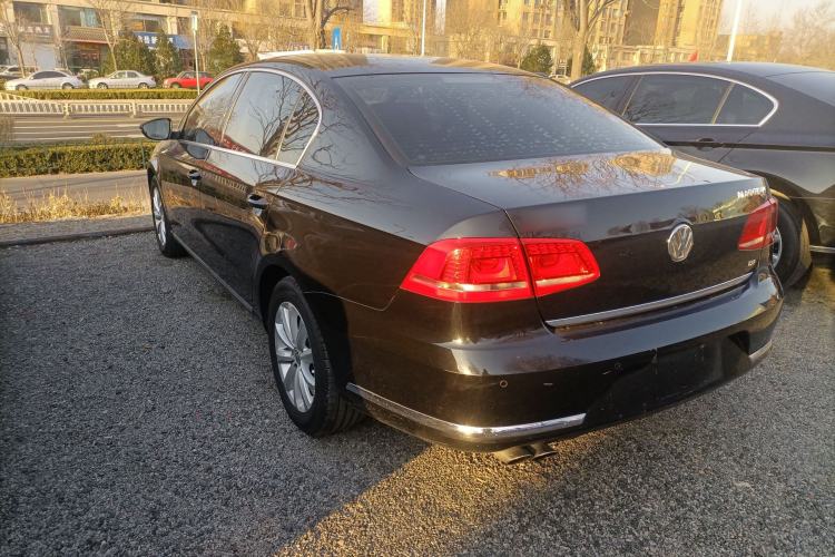 Used Volkswagen Magotan 2015 Facelift 1.8TSI Luxury Model Exterior 2