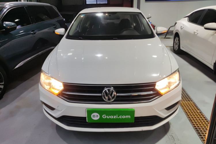 Used Volkswagen Bora 2016 1.6L Automatic Fashion Model
