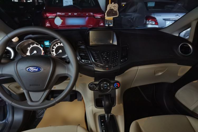 Used Ford Fiesta 2013 Sedan 1.5L Automatic Fashion Edition
