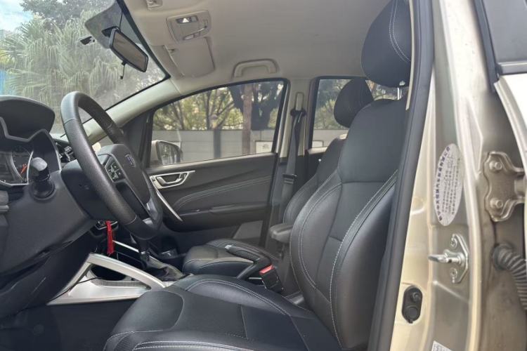 Used Geely Auto Vision X3 2017 1.5L Automatic Elite Model Interior 3