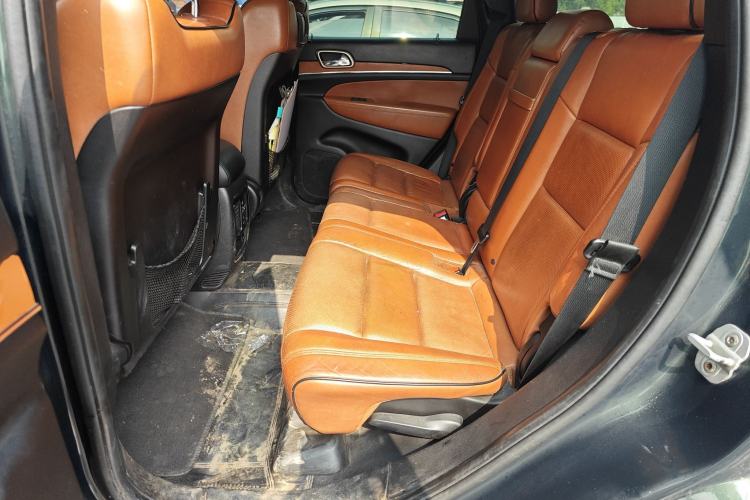 Used Jeep Grand Cherokee 2011 3.6L Flagship Edition