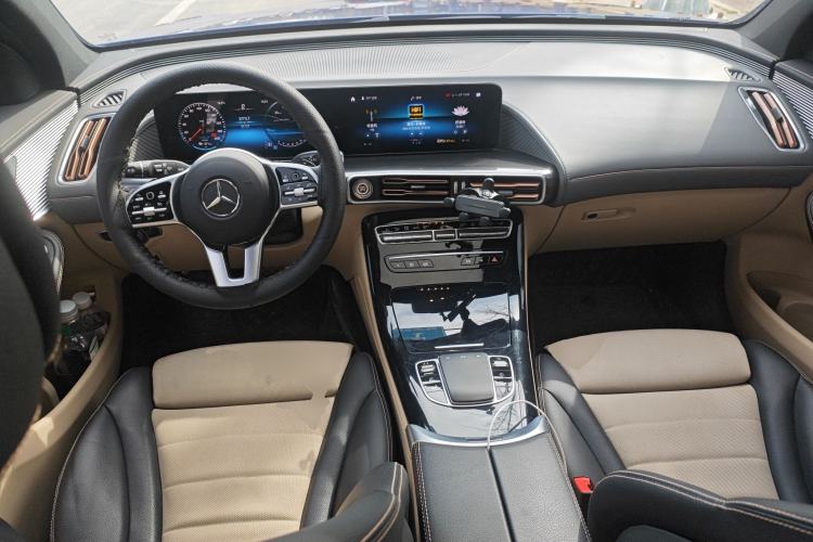 Used Mercedes-Benz EQC 2021 EQC 350 4MATIC Center Console