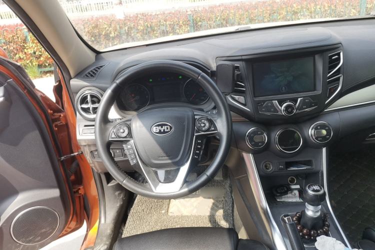 Used BYD Song 2016 1.5TI Manual Luxury Model
