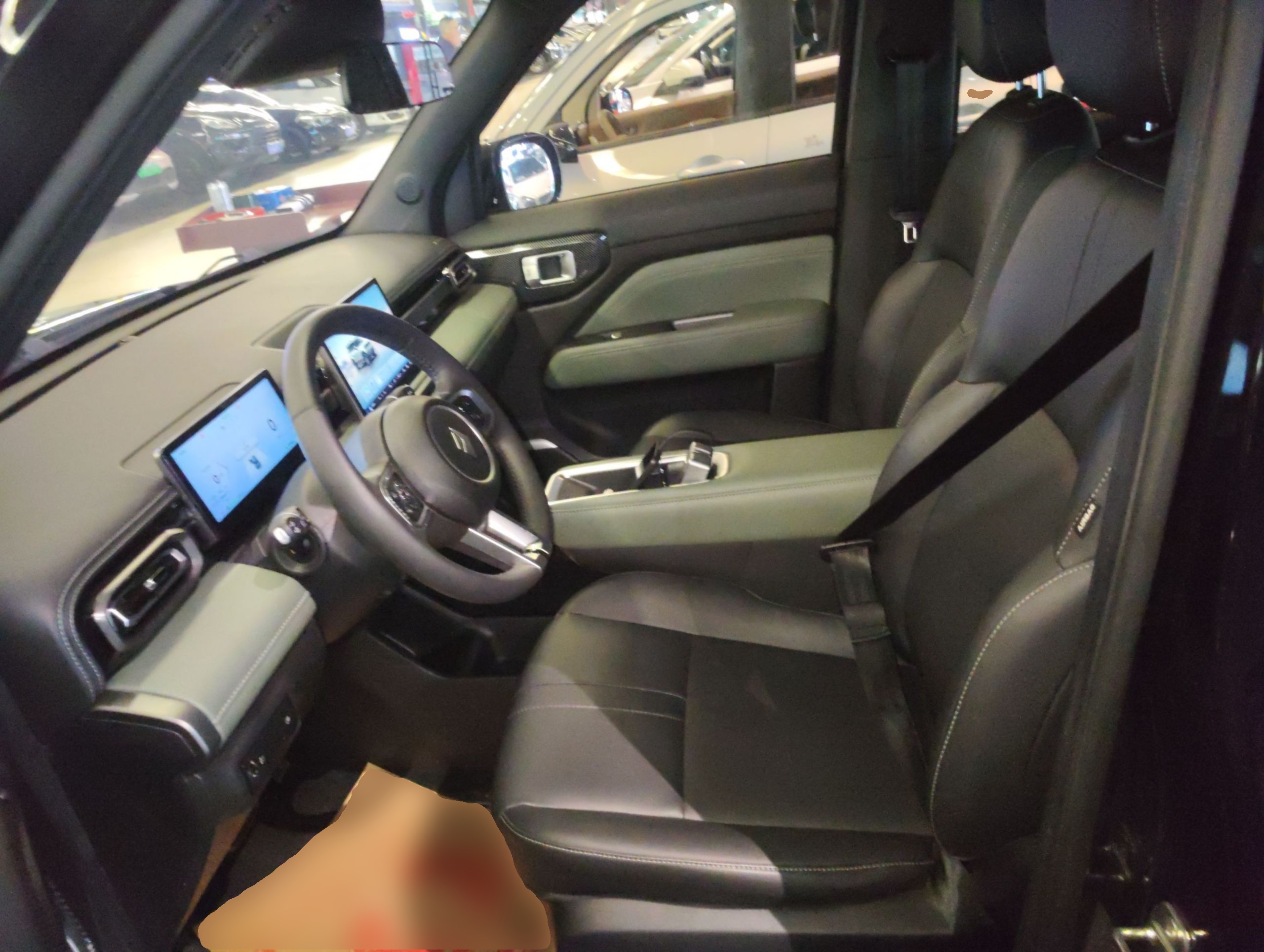 Переднее сиденье в автомобиле