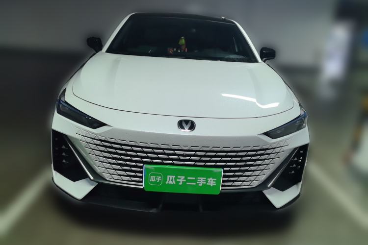 Used CHANGAN UNI-V 2022 1.5T Prestige Version
