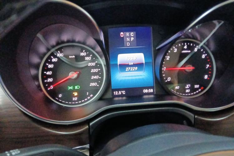 Used Mercedes-Benz V-Class 2022 V 260 Avantgarde Edition