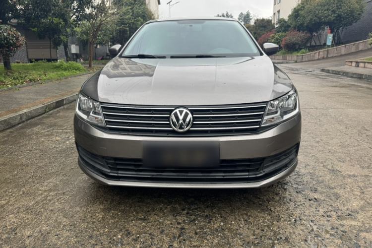 Used Volkswagen Lavida 2015 1.6L Automatic Fashion Edition