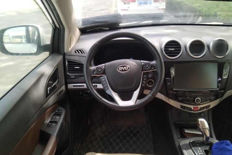 Used BYD S7 2015 2.0T Upgraded Automatic Flagship Version