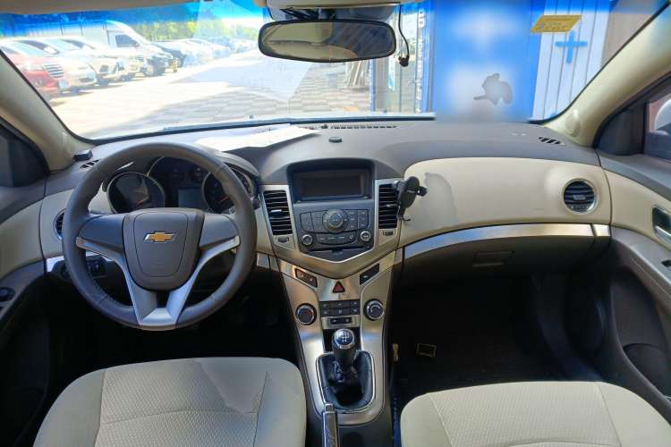 Used Chevrolet Cruze 2015 1.5L Classic SL MT

