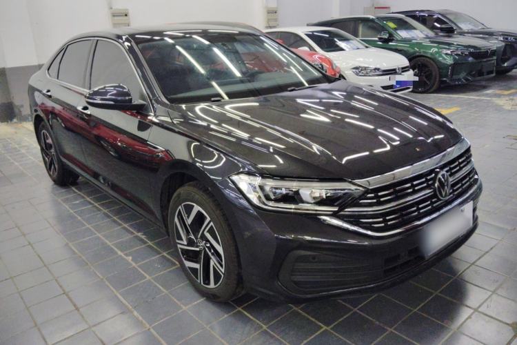 Used Volkswagen Sagitar 2025 Revised Version Three 300TSI DSG Excellence Edition
