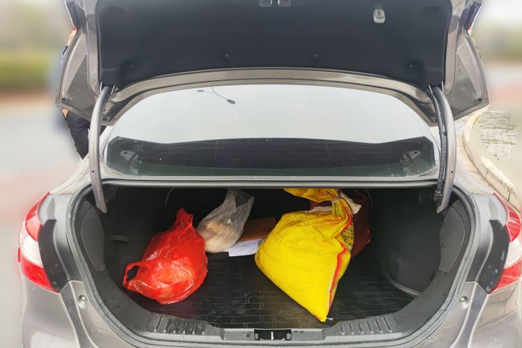 Used Ford Focus 2012 Sedan 1.6L Automatic Fashion Edition
