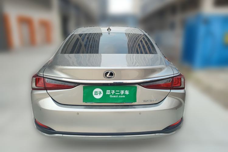Used Lexus ES 2018 200 Excellence Edition China V Standard Rear