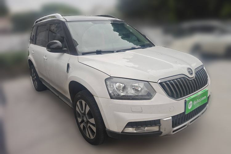 Used Skoda Yeti 2017 TSI300 DSG Luxury Edition Front Right 45 Deg